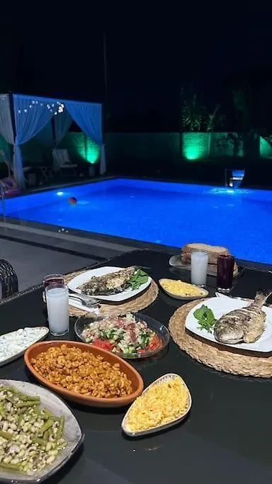 Villa Ece Kemalpasa